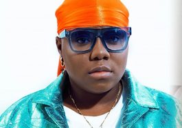 Teni Storming 3rd Mainland Bridge Dressed In Santa Outfit Is The Cutest Thing We've Seen In A while